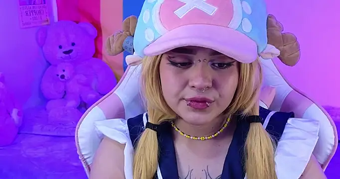 NekoWaifu's cam snapshot