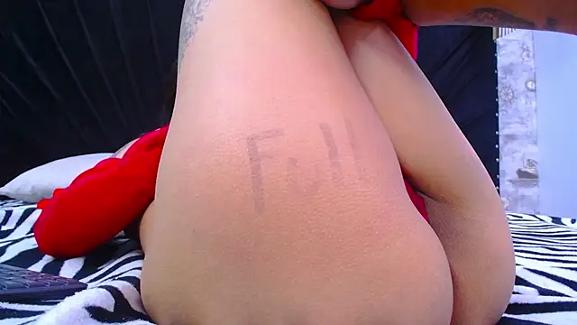 Megan-Horney-'s cam snapshot