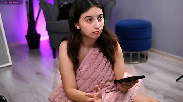 JullyFox's cam snapshot