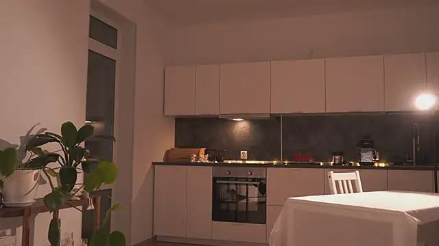 EleniRoeber live sex cam