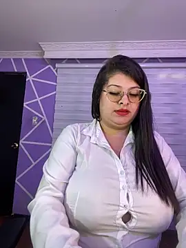 MiiaaJoness live sex cam