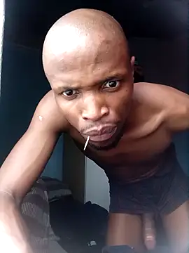 Mkuyone live sex cam