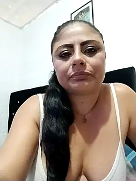 ElizabethWeil's cam snapshot