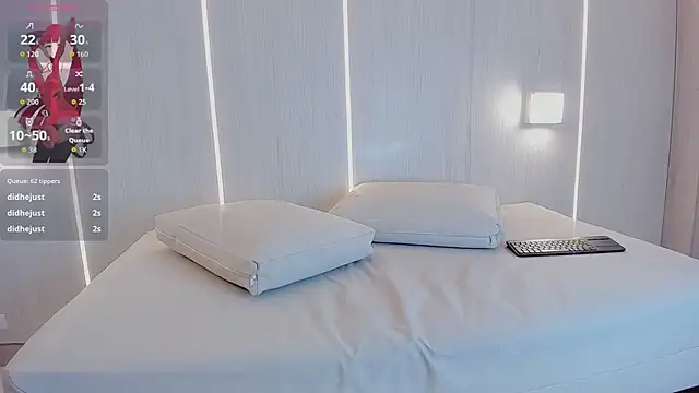 andrea_harmon's cam snapshot