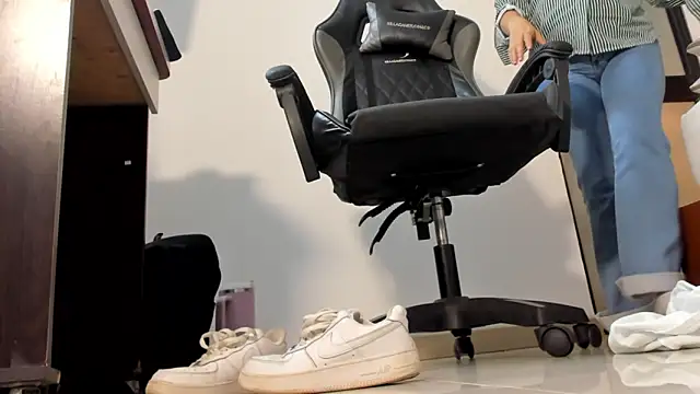 alma_fenix's cam snapshot