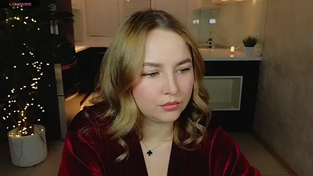 Mira_Mermayd's cam snapshot