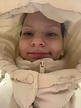 MaryHiggins live sex cam