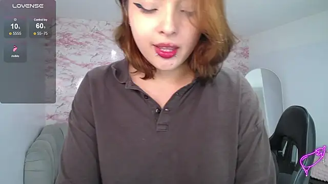 mia_foster_t's cam snapshot