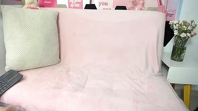 Lili_mdls's cam snapshot