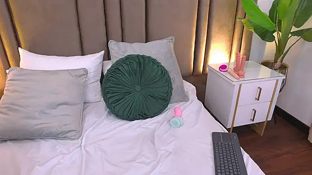 Jessie_GB's cam snapshot