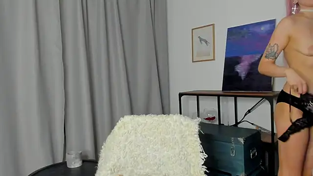 SimonaKaroly's cam snapshot