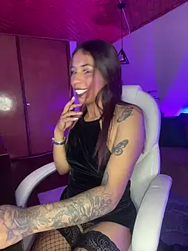 Sara_pinkk18's cam snapshot