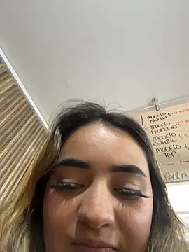 Antonella_Julieta live sex cam