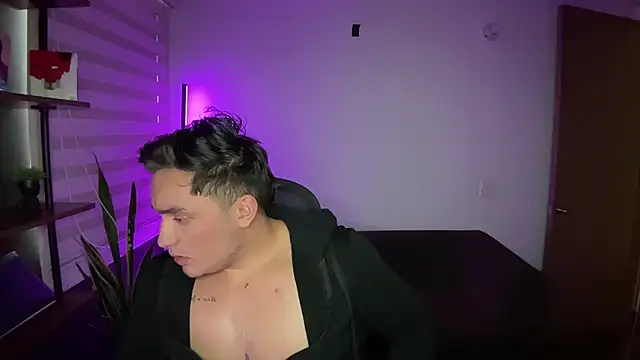 Robyn_Rocki's cam snapshot