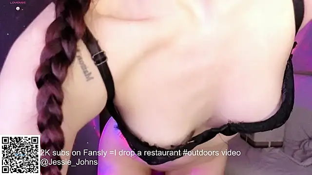 Jessie_Johns live sex cam
