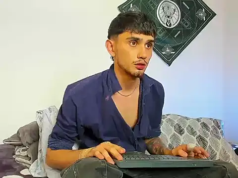 samevansx_'s cam snapshot