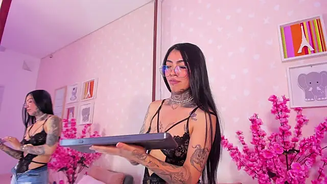 Ashley_Blum_'s cam snapshot