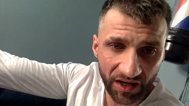 sexyhotstud12's cam snapshot