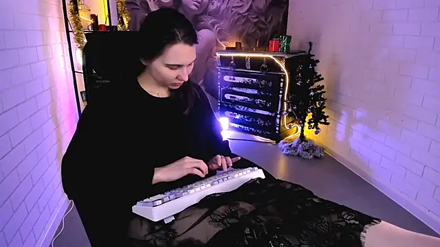 TessaMill's cam snapshot