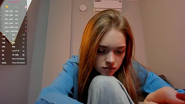 FlexyFox's cam snapshot