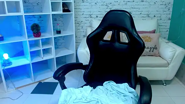 mariana_blondee's cam snapshot