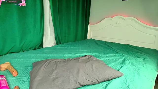 katerine_Monroe's cam snapshot