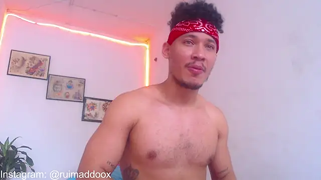 RuiMaddoox's cam snapshot