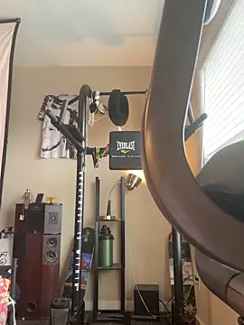 KeYBuMp323's cam snapshot