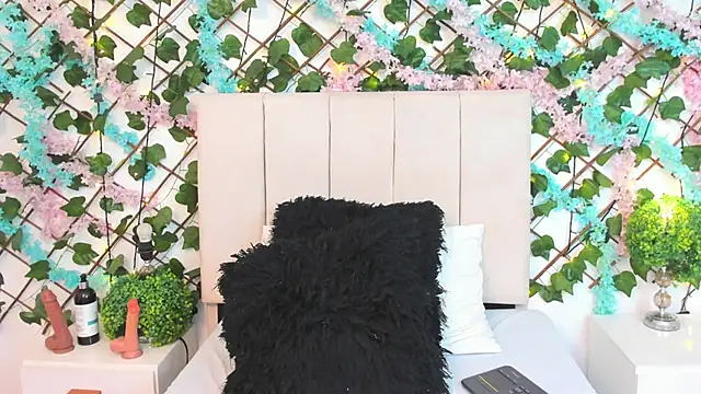 ScarletLevis's cam snapshot