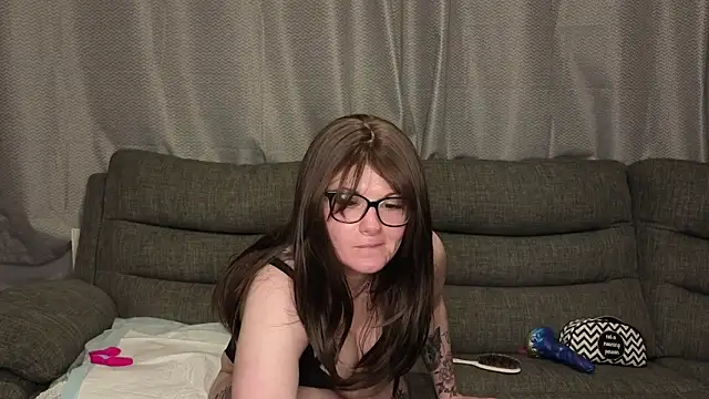 LilacLivXx's cam snapshot