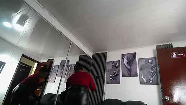 _Miaaleon live sex cam