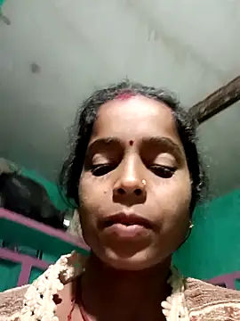 Alisha_beby143's cam snapshot