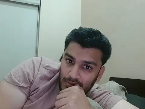 robintoit live sex cam