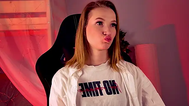 Megan_Rodgers's cam snapshot