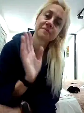 KissMiSveet's cam snapshot