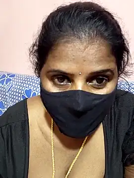 siri_tamiltelugu's cam snapshot