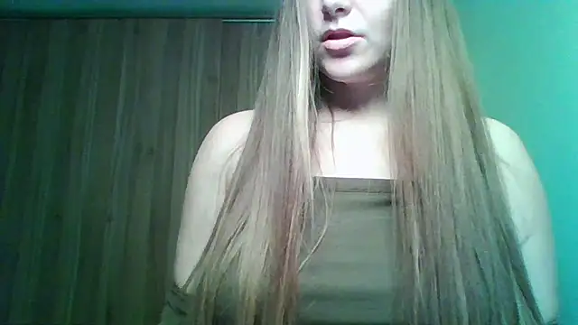 Evasapples's cam snapshot