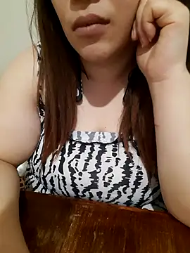 Madam-bezoul-'s cam snapshot