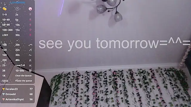 Lessy_Lasska's cam snapshot