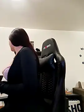 MeCherryy's cam snapshot