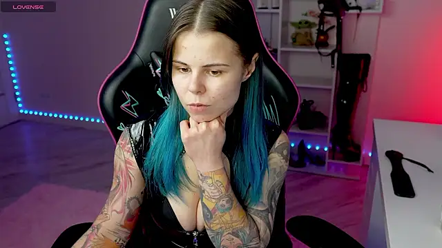 QueenAliceX's cam snapshot