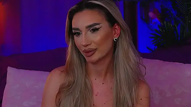 DalidaSelena's cam snapshot