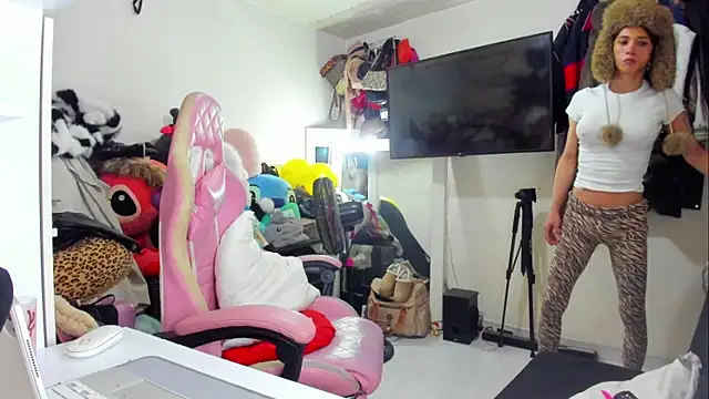 Lawrncesofiets live sex cam