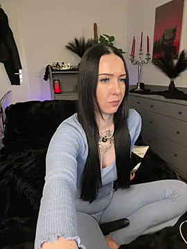 Trixie-Tainted's cam snapshot