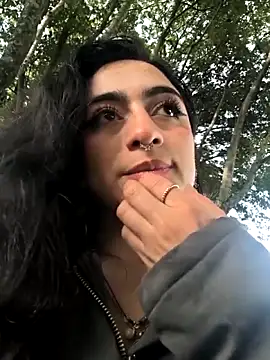 Lila_Desiree live sex cam