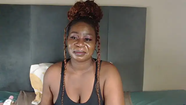 Chocolatebae86's cam snapshot