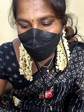 Tamil_flowergril's cam snapshot