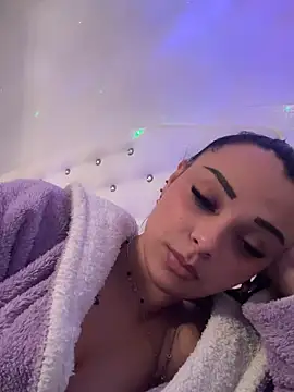 AstraeaHOT's cam snapshot