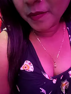 ella_mariya's cam snapshot