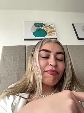 emma_oxford live sex cam